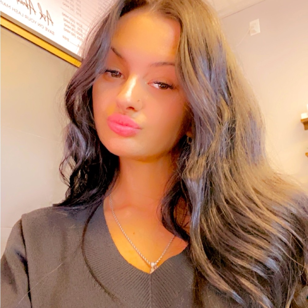 Meet your Posher, Jenna